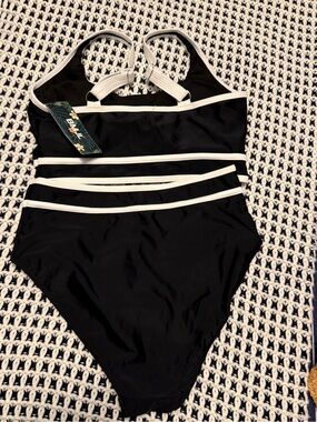BMJL Black with White Striped Two Piece Hi Cut Bikini size Small
